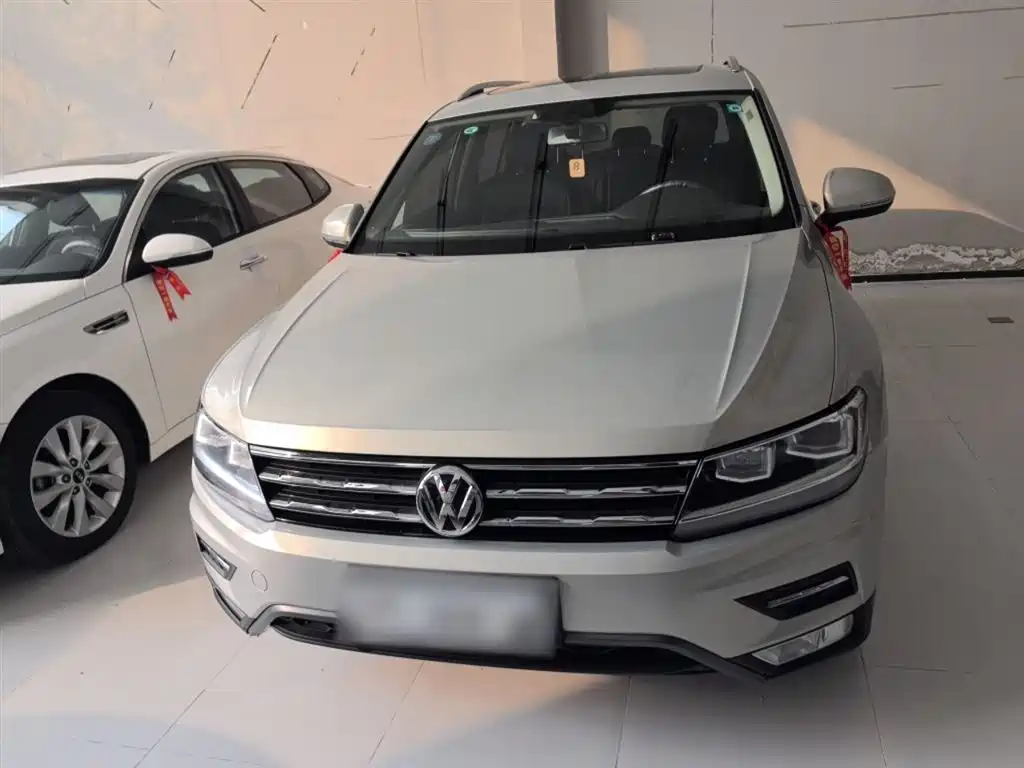 Tiguan L Facelift 330 TSI Auto 2 WD Panoramic Comfort CN-VI