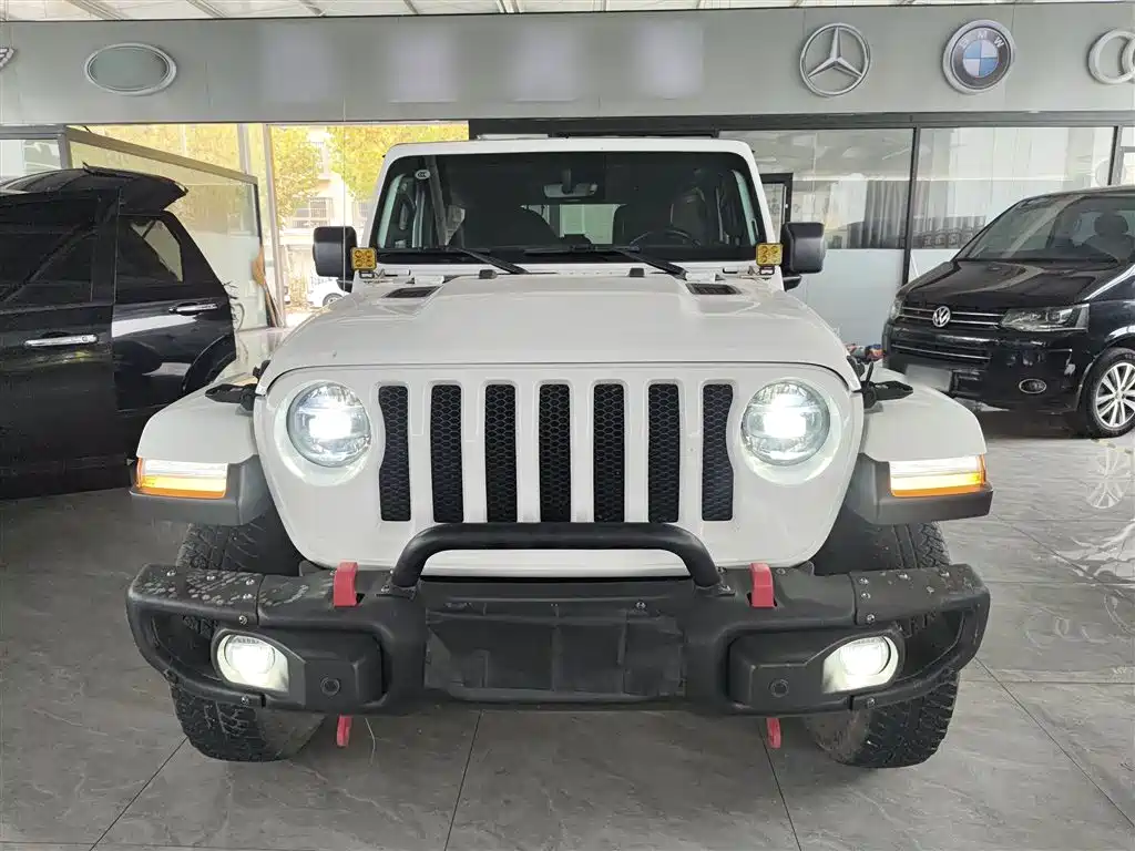Wrangler 2.0 T Sahara 4-door CN-VI
