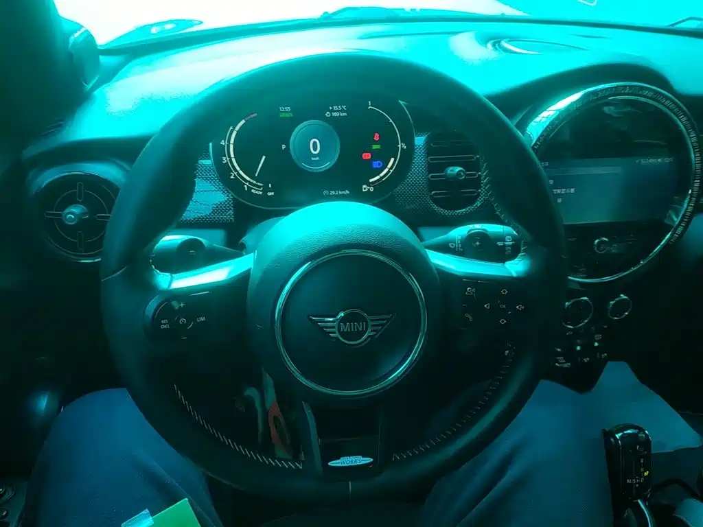 MINI 2.0 T COOPER S Racer