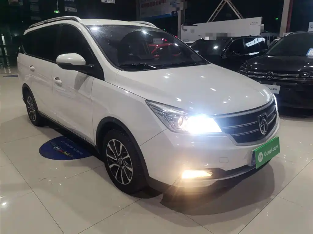 Baojun 730 1.5 T CVT Fashion 7-seat CN-VI