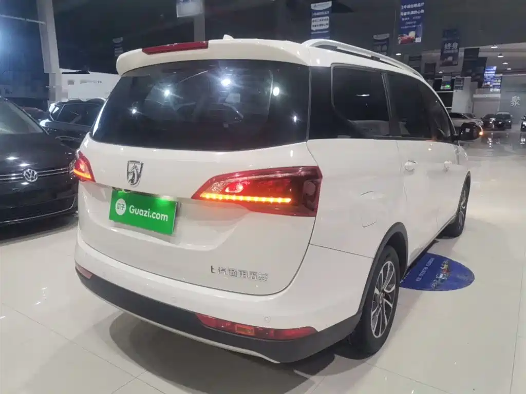 Baojun 730 1.5 T CVT Fashion 7-seat CN-VI