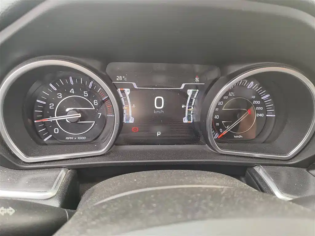 Grand Commander 2.0 T 4 WD Premium Enjoyment CN-V