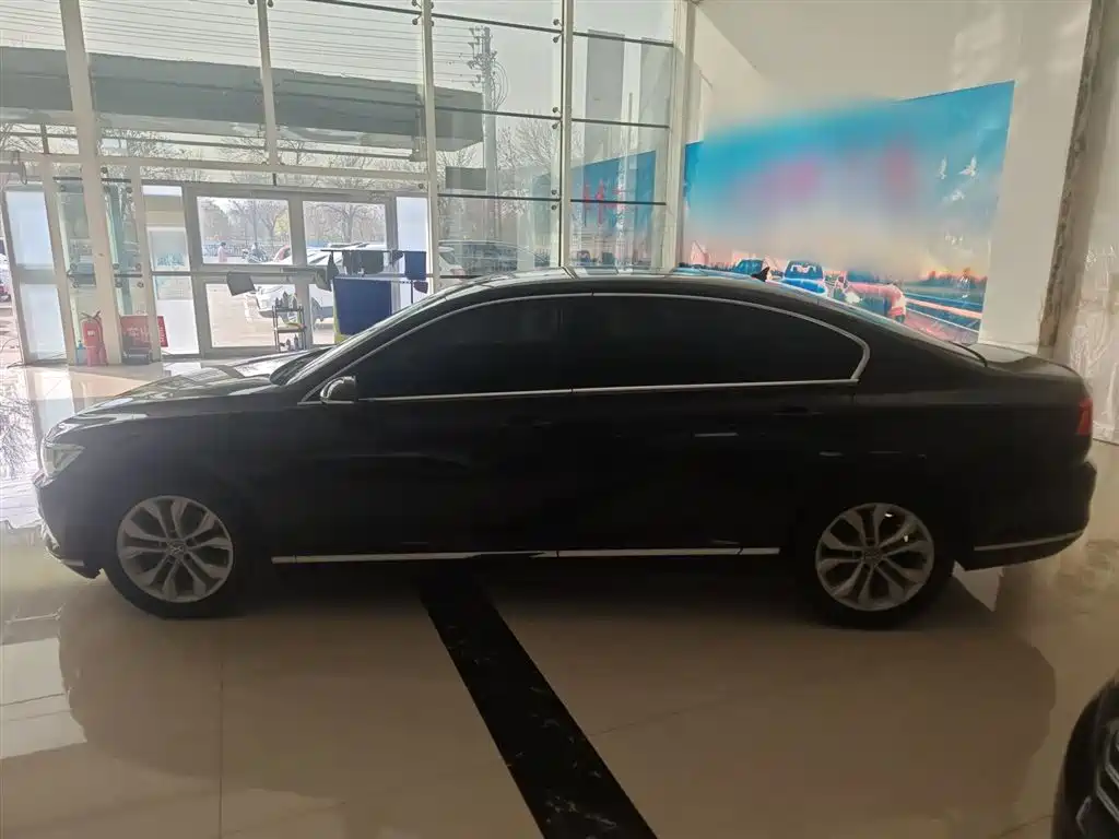 Magotan 330 TSI DSG Luxury CN-VI