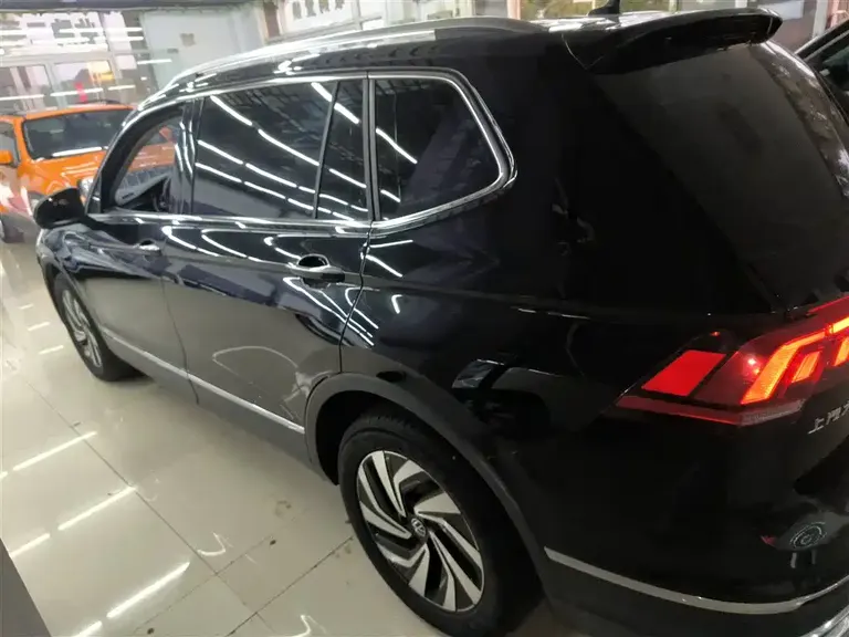 Volkswagen Tiguan L 330 TSI Auto 2 WD Smart Enjoyment