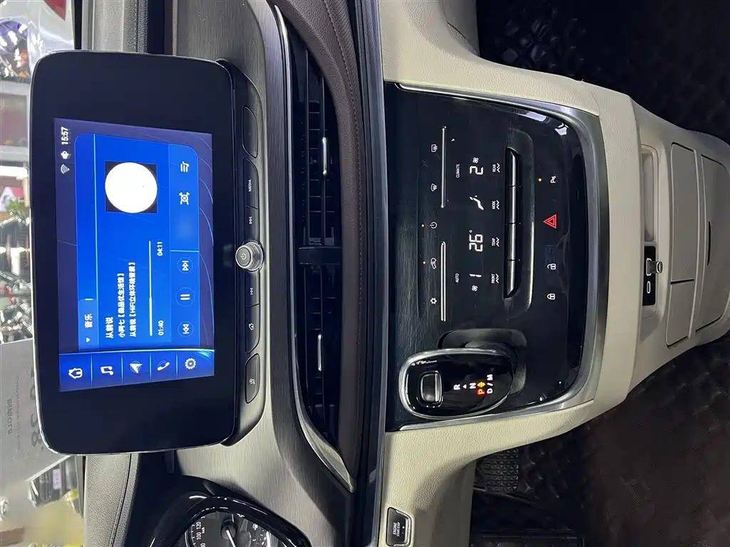 Buick GL8 Land Official Cabin 652 T Comfort