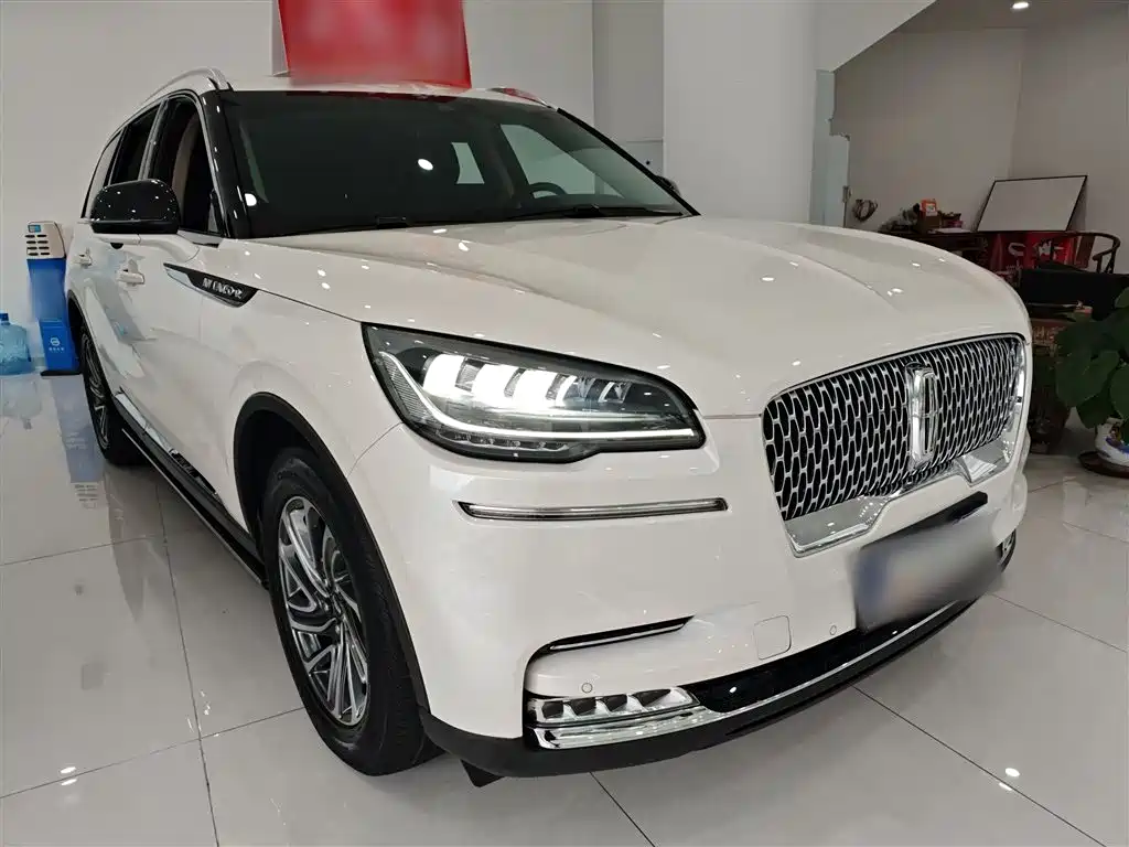 Aviator 3.0 T V6 4 WD Premium