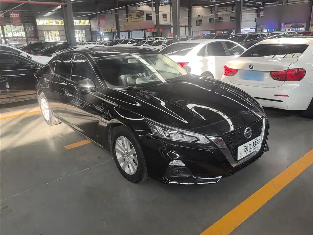 Teana 2.0 L XL Comfort