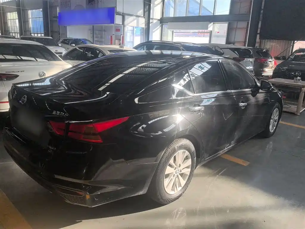 Teana 2.0 L XL Comfort