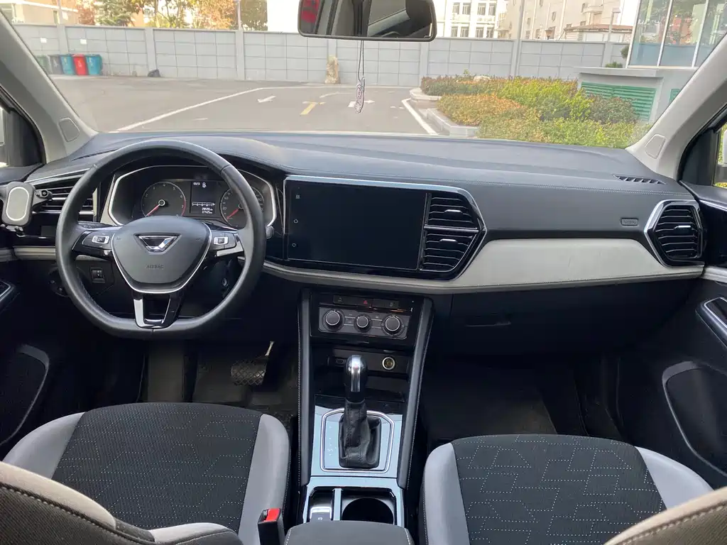 Jetta VS5 280 TSI Auto Pioneer
