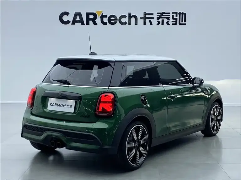 MINI Facelift 2.0 T COOPER S Artist