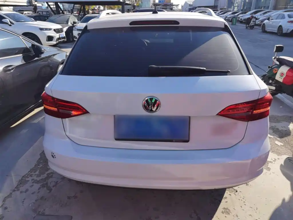Lavida 朗逸 2019款 两厢 200 TSI DSG舒适版 国VI