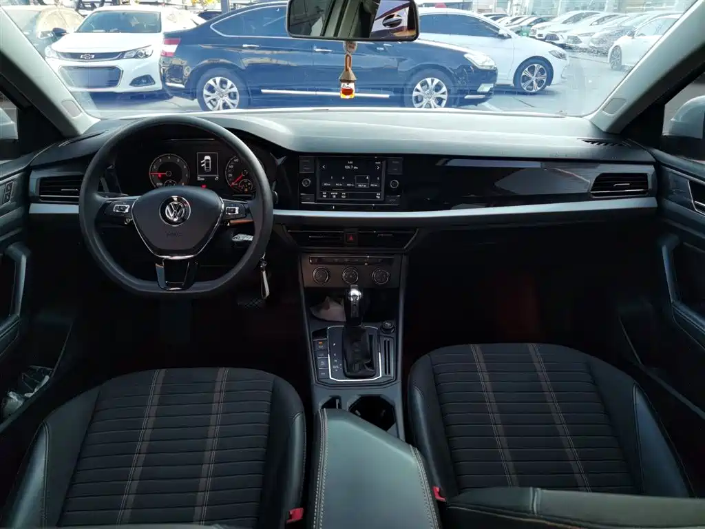 Lavida 朗逸 2019款 两厢 200 TSI DSG舒适版 国VI