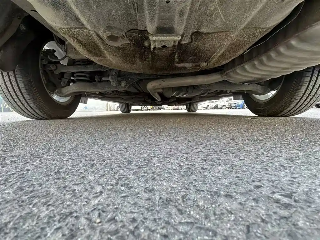 Kia K5 起亚K5 2014款 2.0 L 手动GL