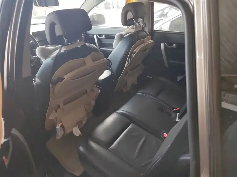 Chevrolet Captiva 2.4 L 4 WD Flagship 7-seat