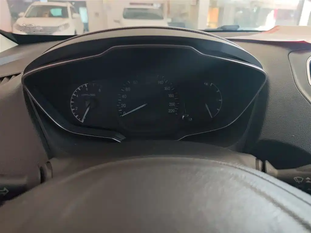 Escort 1.5 L Manual Comfort