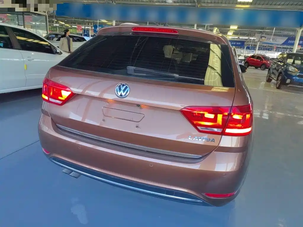 Gran Lavida 230 TSI DSG Comfort