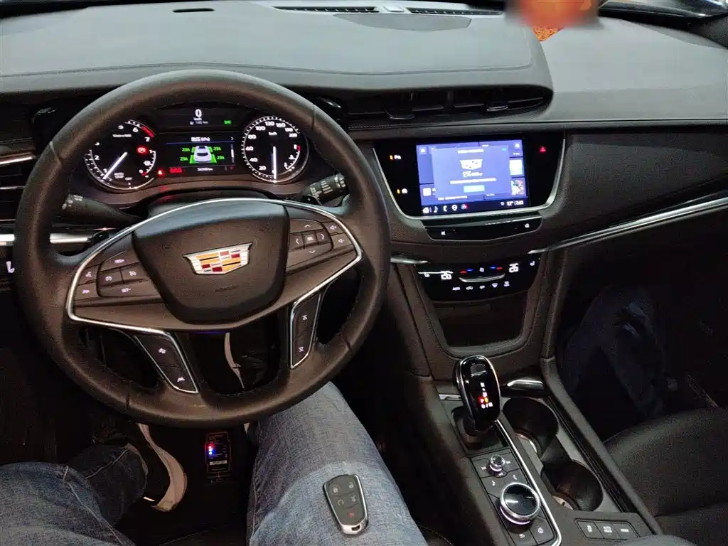 Cadillac XT5 2.0 T 2 WD Style