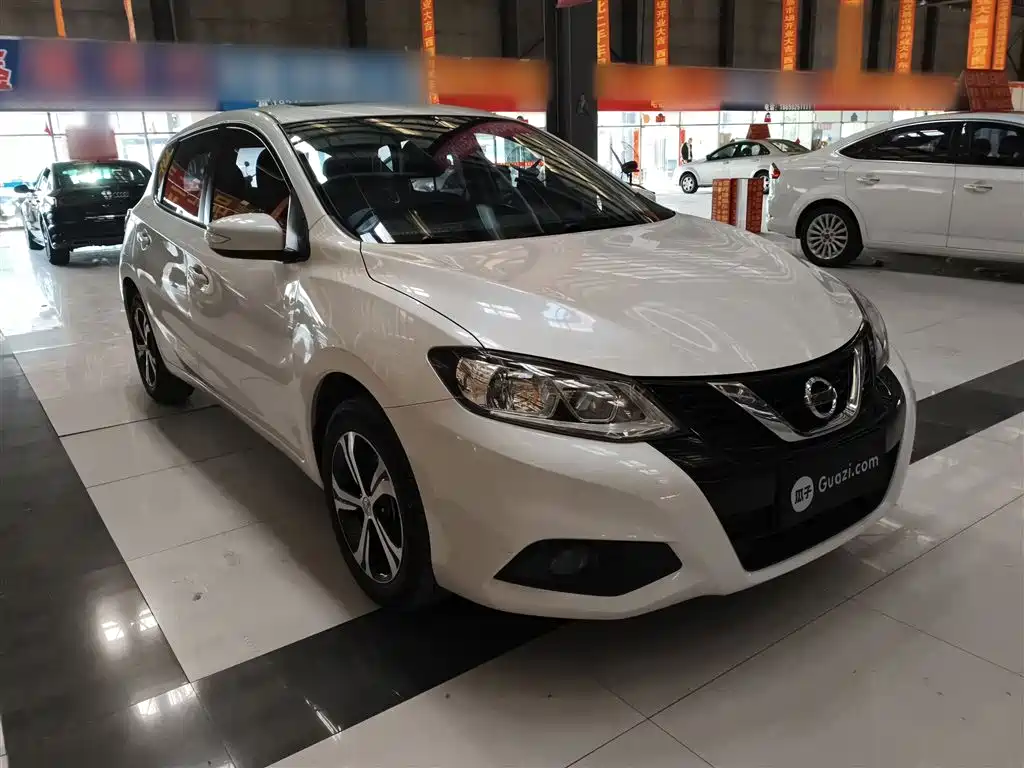 Tiida 1.6 L CVT Smart Travel CN-VI