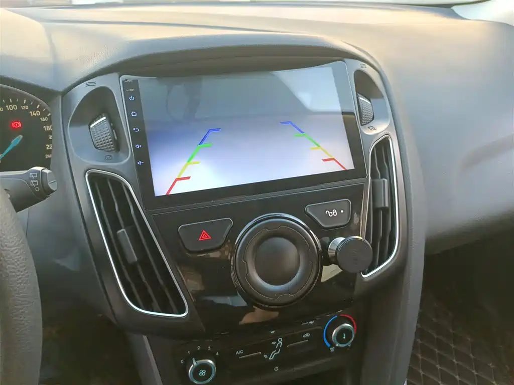 Focus Hatchback 1.6 L Auto Comfort