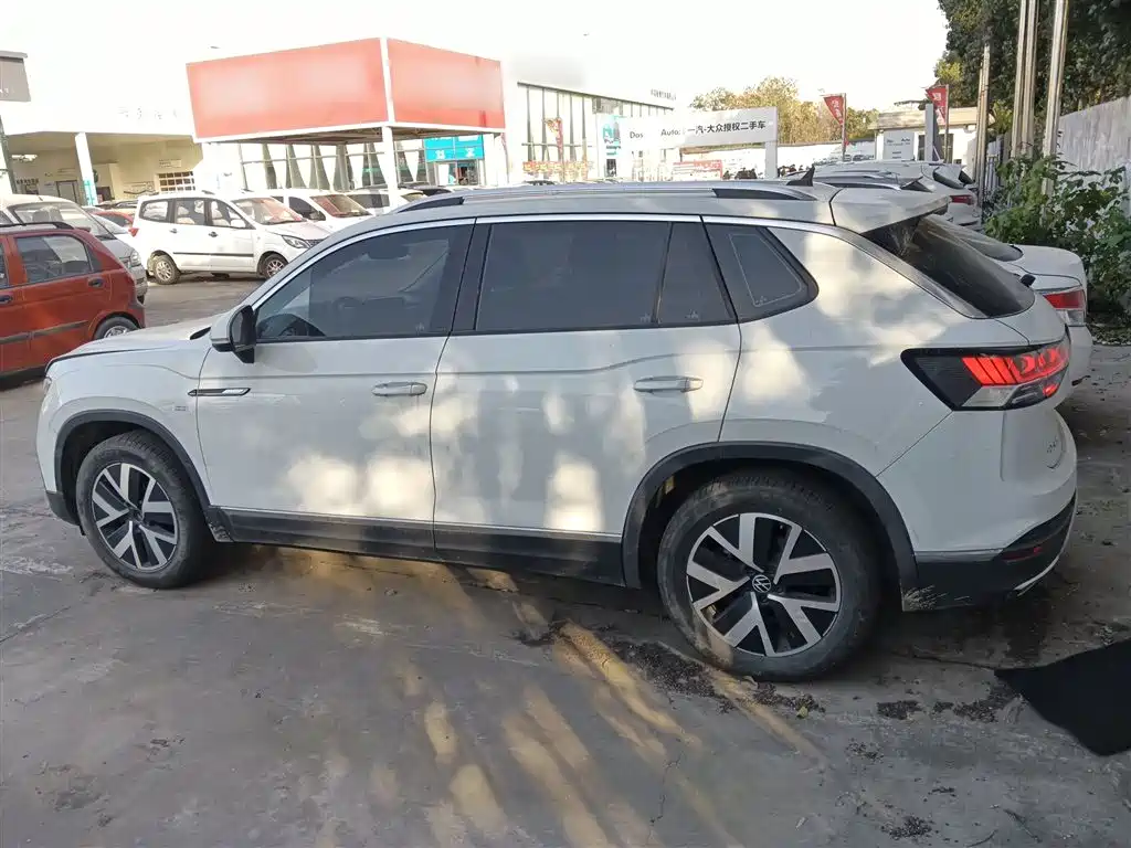 Tayron 300 TSI 2 WD Luxury Plus Advanced