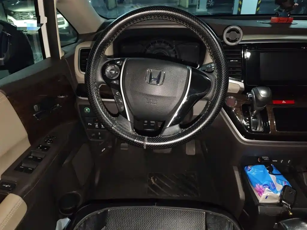 Odyssey Facelift 2.4 L Luxury