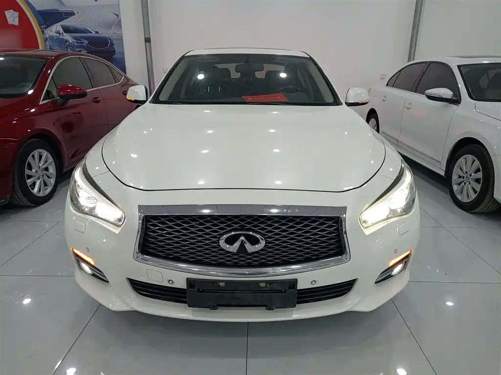 Infiniti Q50 L 2.0 T Joy