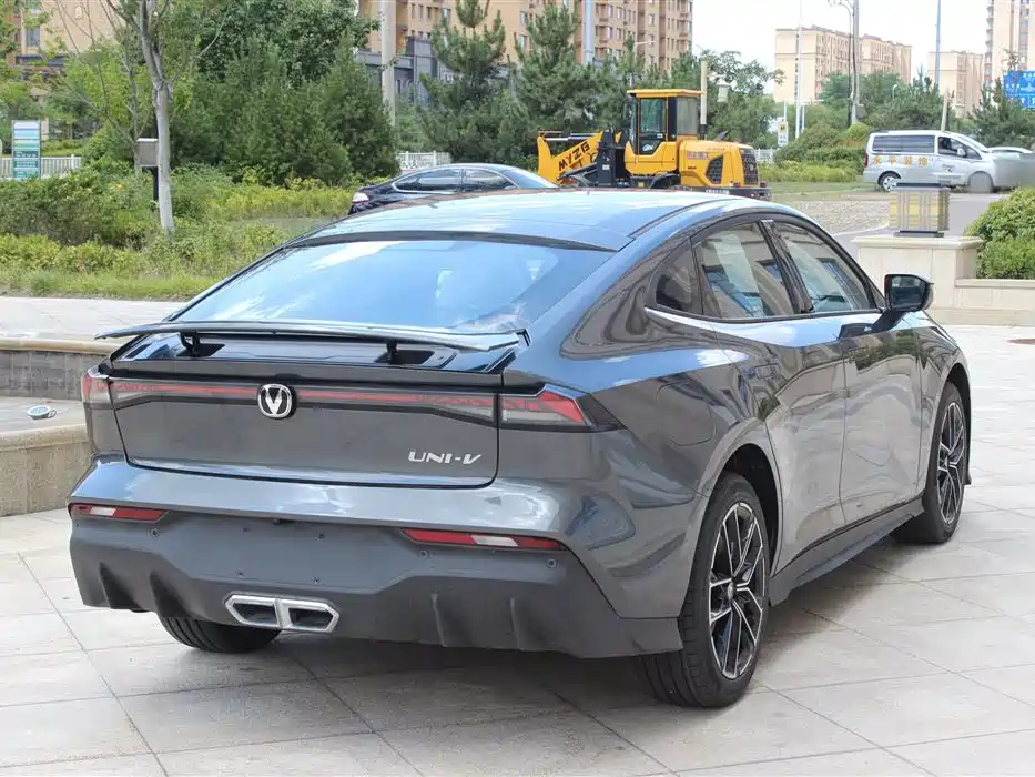 Changan UNI-V iDD Blue Whale Smart Electric iDD 136 km Smart Cool