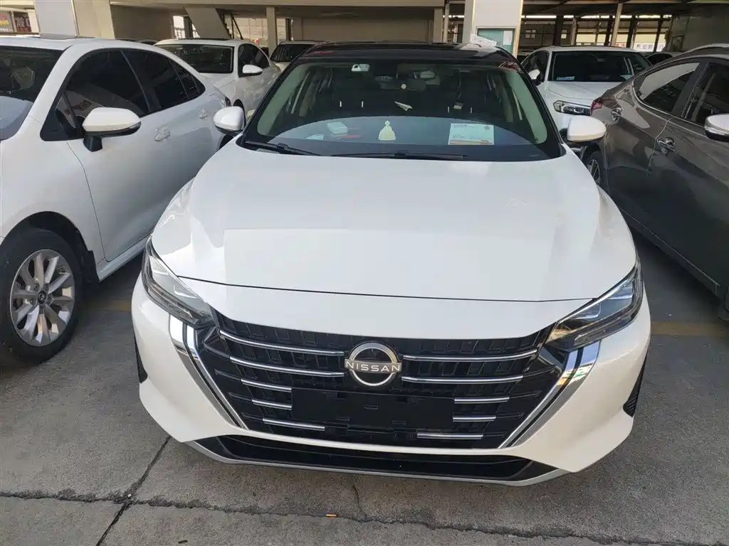 Sylphy 1.6 L CVT Joy