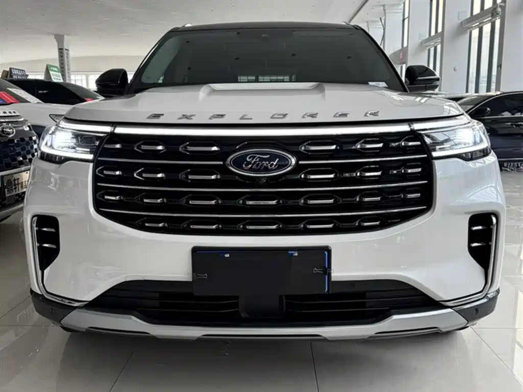 Explorer EcoBoost 285 4 WD Titanium 6-seat