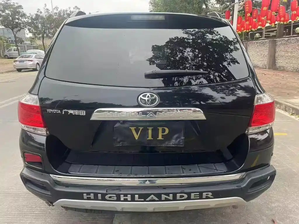 Highlander 2.7 L 2 WD 7-seat Elite