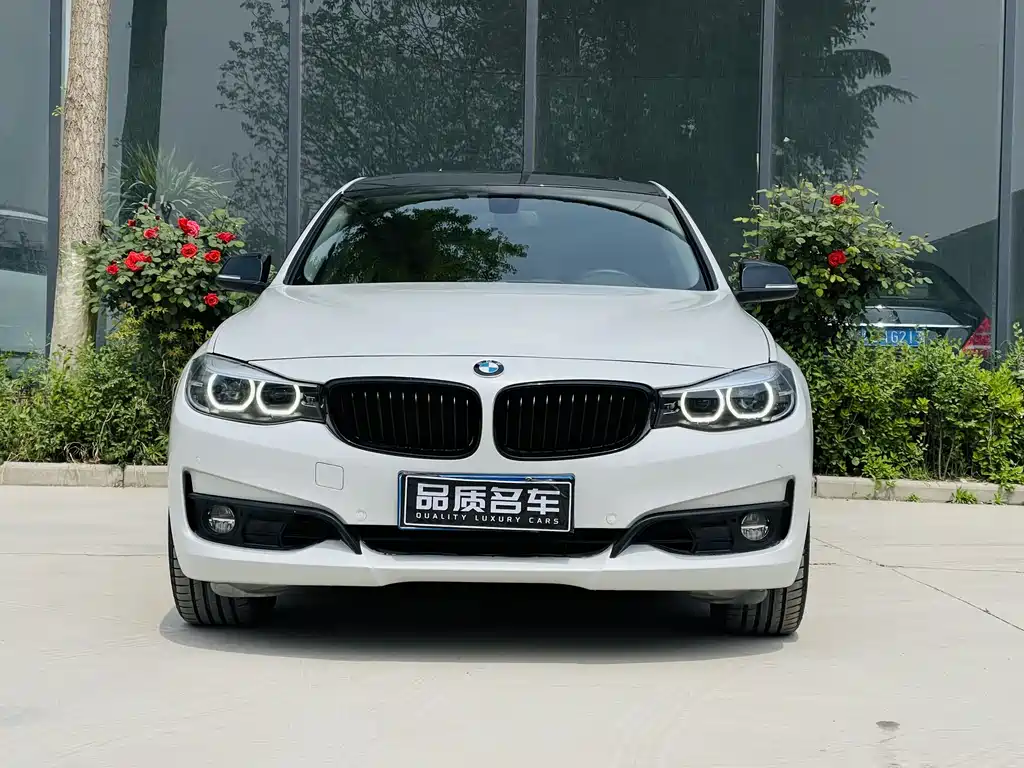 BMW 3 Series GT 320 i Fashion