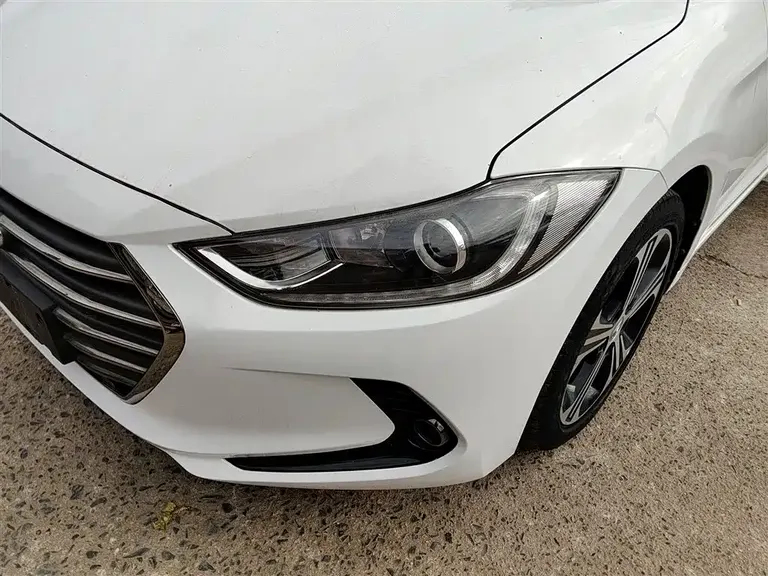 Hyundai Elantra 1.4 T DCT Dynamic Shine · Active