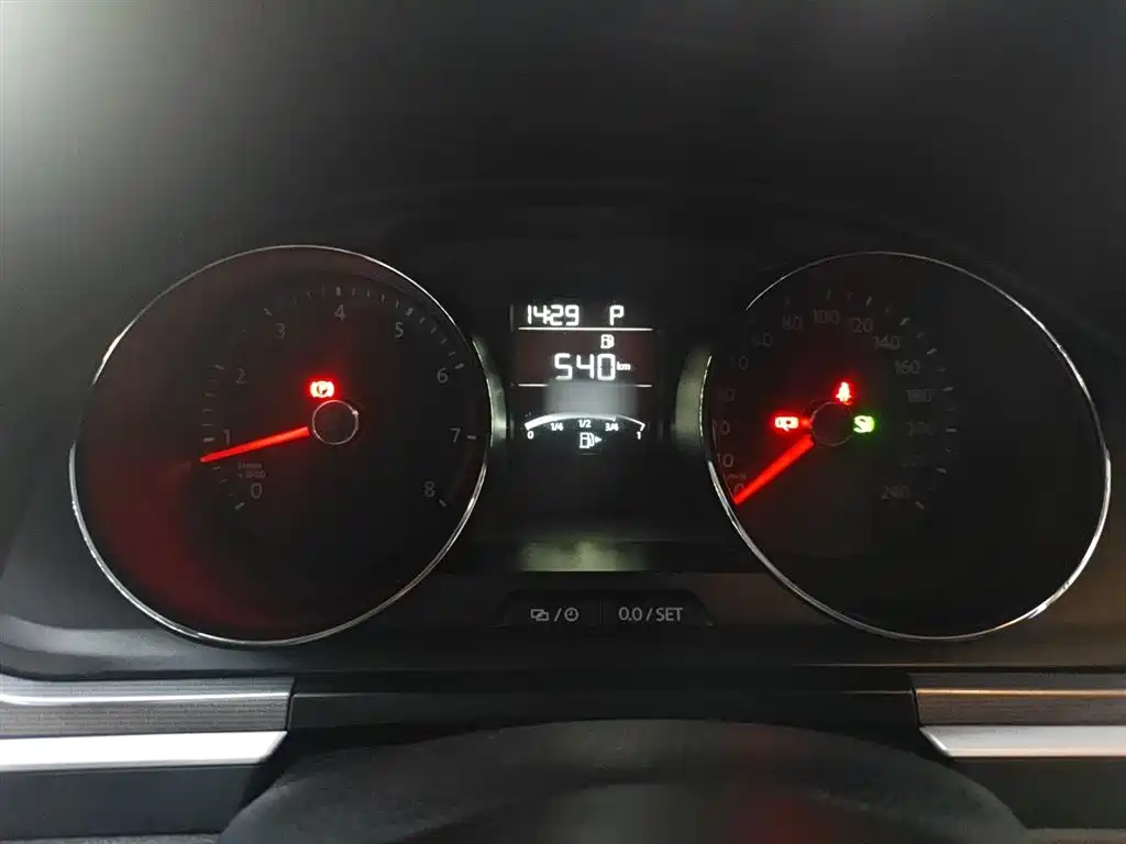 Bora 1.5 L Auto Fashion