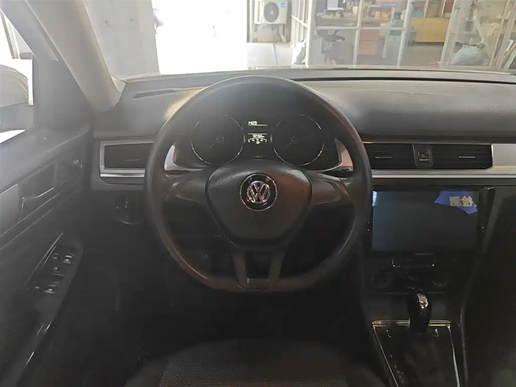 Bora 1.5 L Auto Fashion