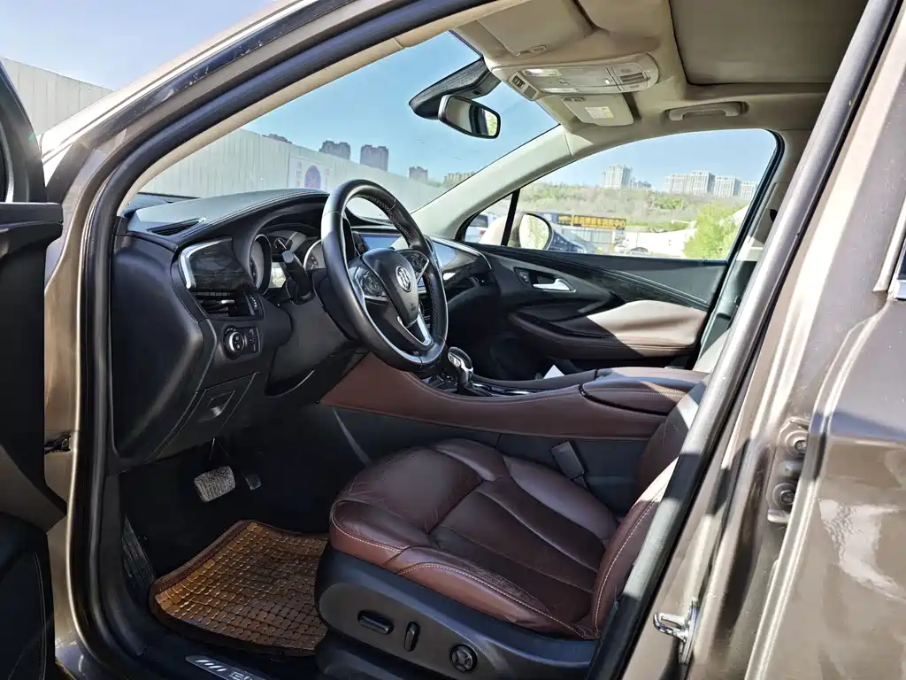 Envision Plus 28 T 4 WD Luxury