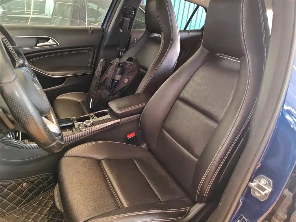 Mercedes-Benz GLA GLA 200 Dynamic