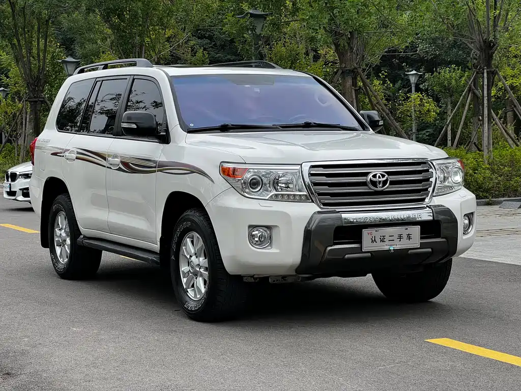 Land Cruiser 4.0 L Auto VX