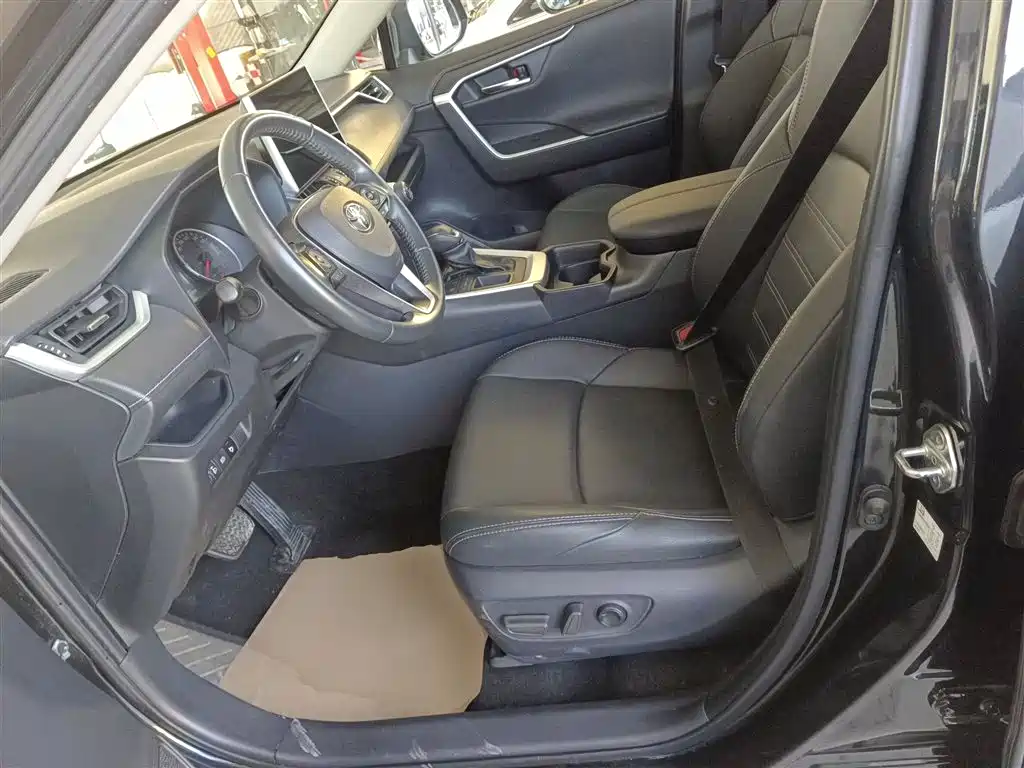 Wildlander 2.0 L CVT 2 WD Luxury