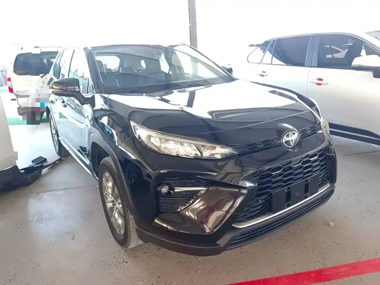 Toyota Wildlander 2.0 L CVT 2 WD Luxury