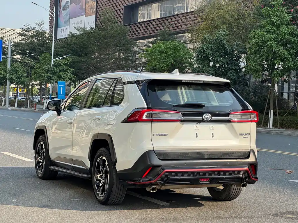 Wildlander 2.0 L CVT 4 WD Tech