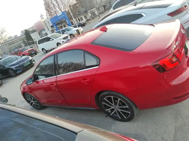 Volkswagen Sagitar 2.0 TSI GLI