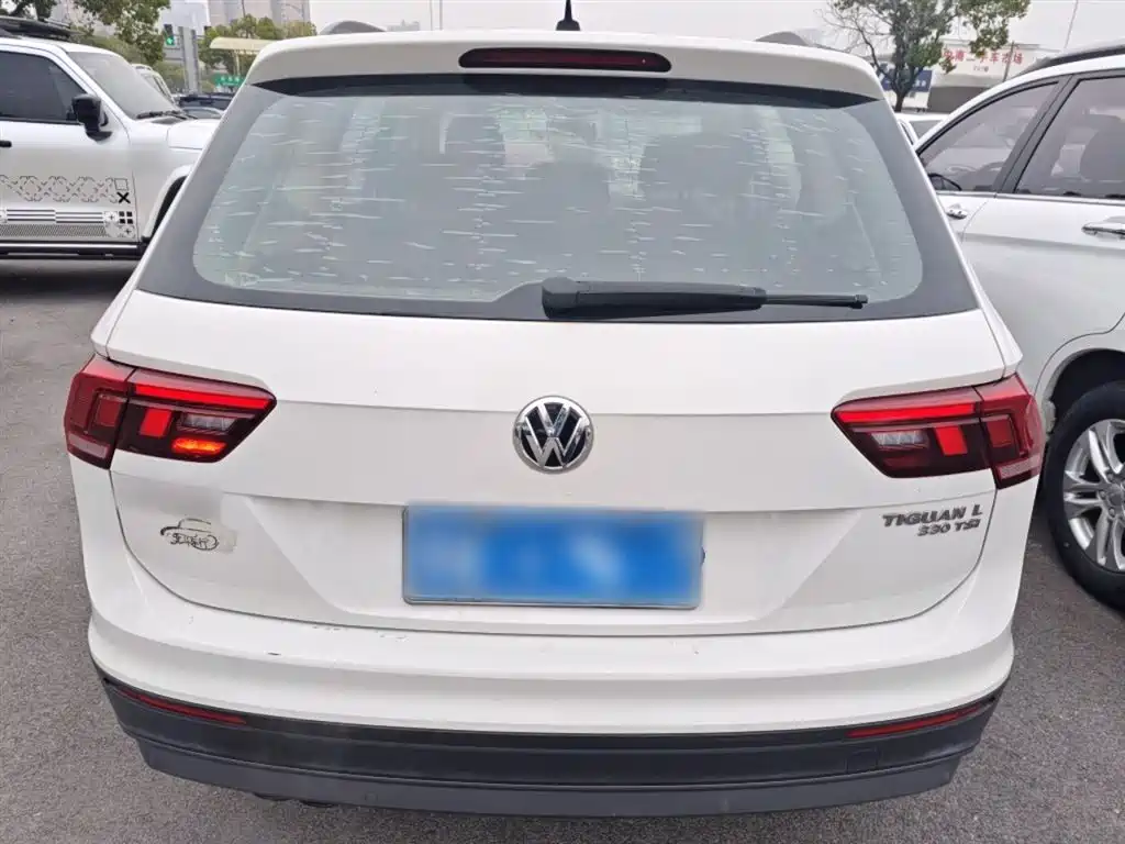 Tiguan L 途观L 2018款 改款 330 TSI 自动两驱风尚版
