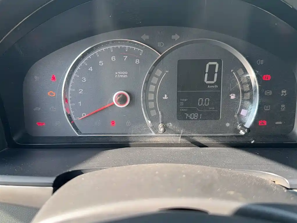 Roewe 350 荣威350 2015款 1.5 L 手动豪华天窗版