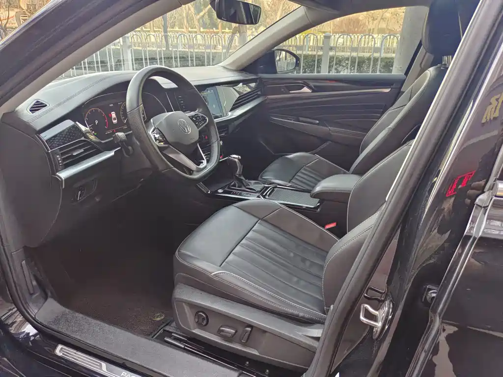 Passat 330 TSI Starry Sky Elite