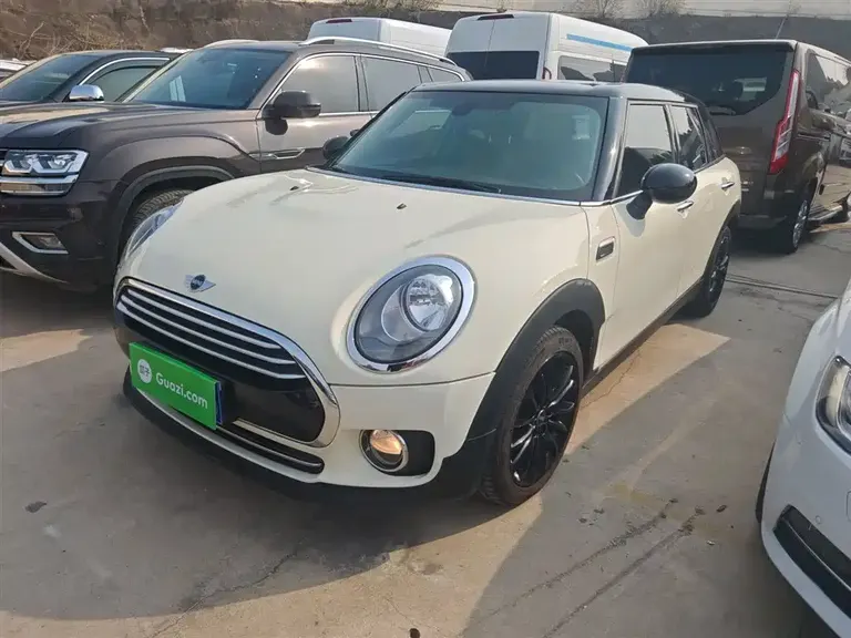 MINI CLUBMAN Facelift 1.5 T COOPER