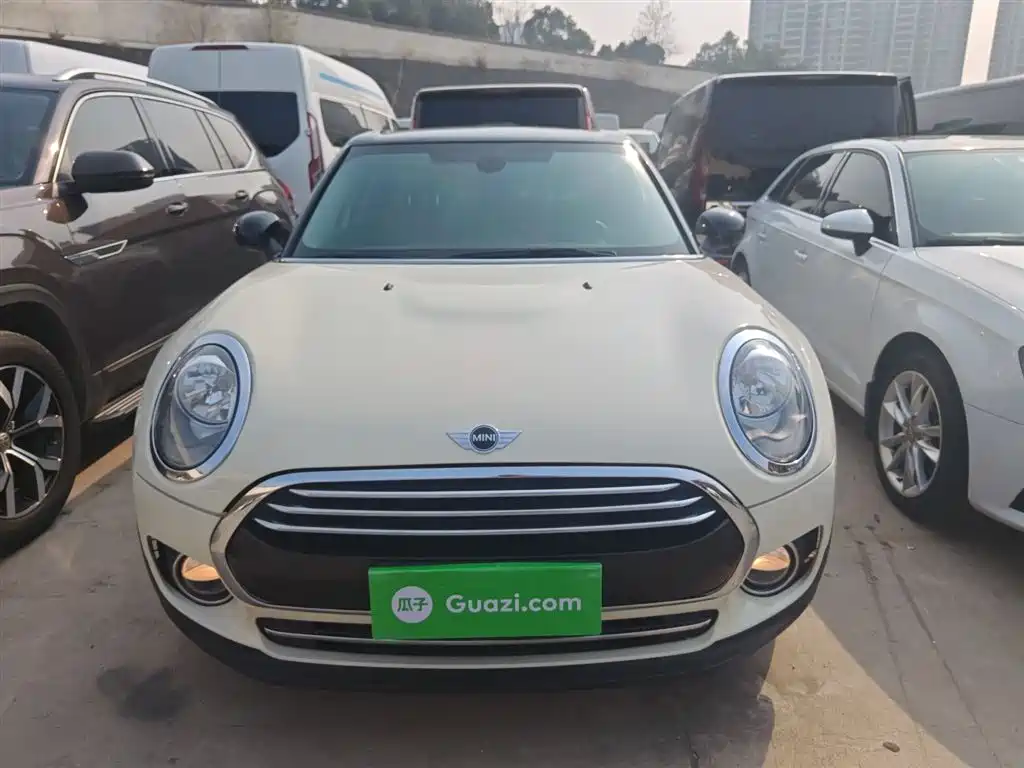 MINI CLUBMAN Facelift 1.5 T COOPER
