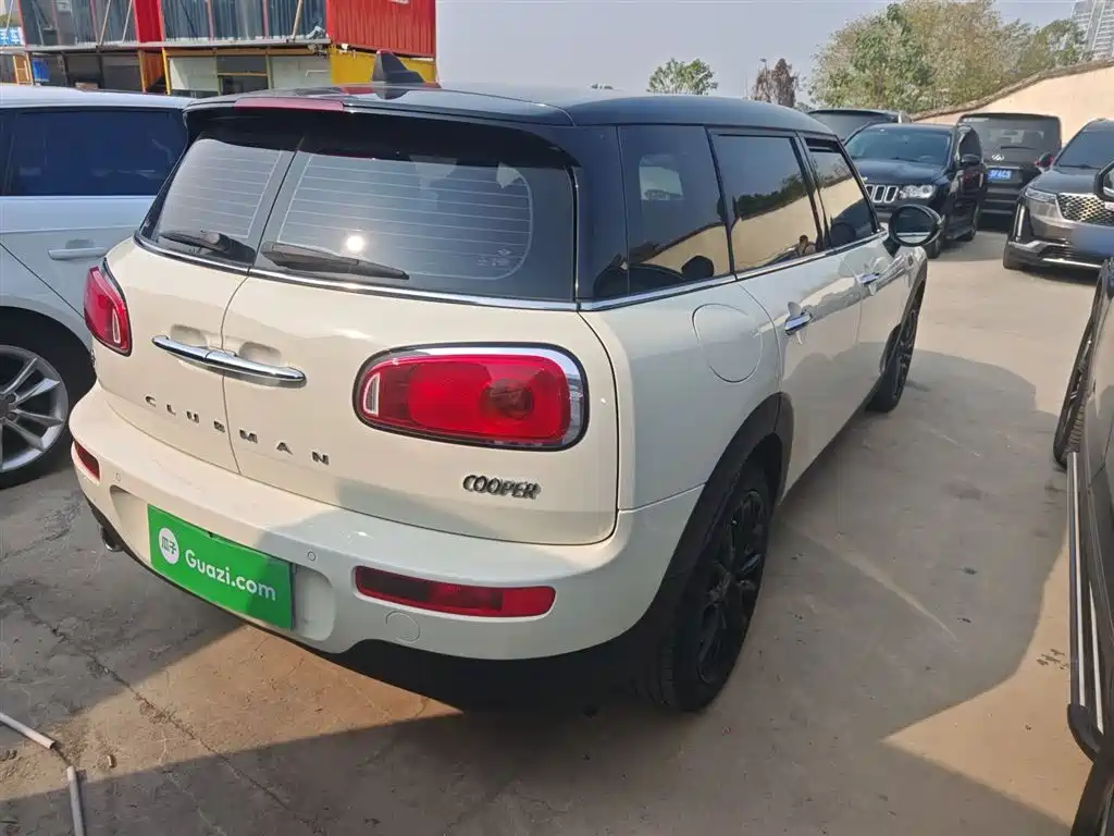 MINI CLUBMAN Facelift 1.5 T COOPER