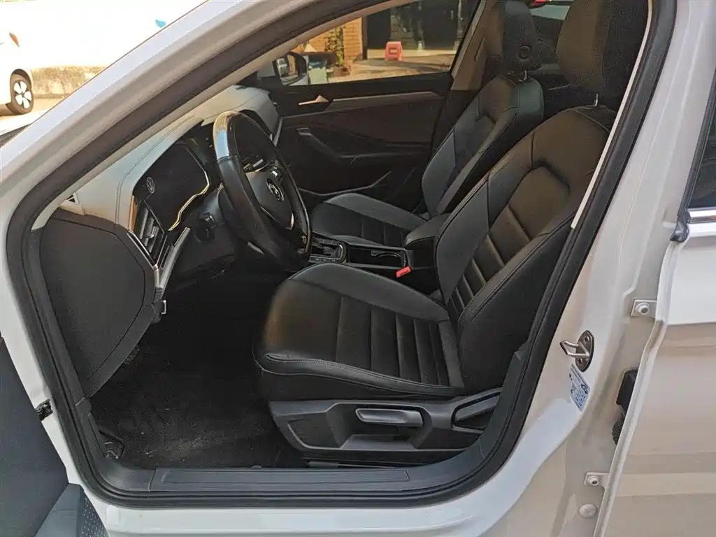 Sagitar 280 TSI DSG Comfort Connected