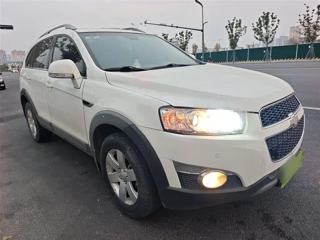 Captiva 2.4 L 2 WD City 5-seat