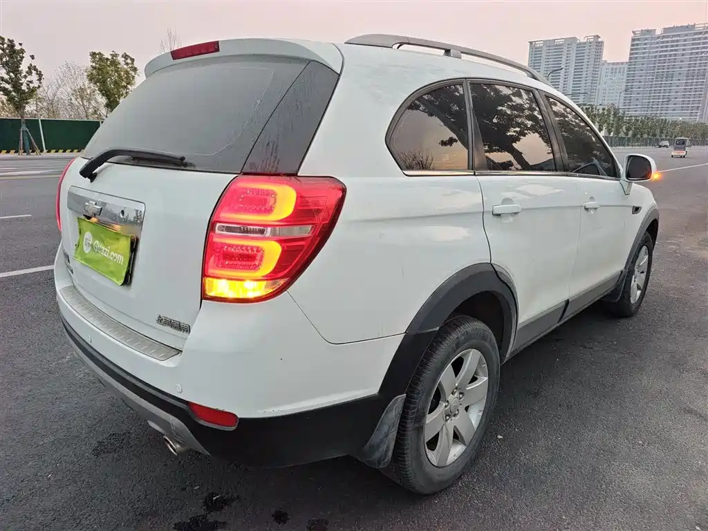 Captiva 2.4 L 2 WD City 5-seat